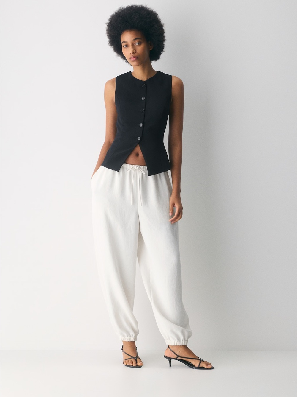 Aritzia Wilfred Regal Vest - Crepette™